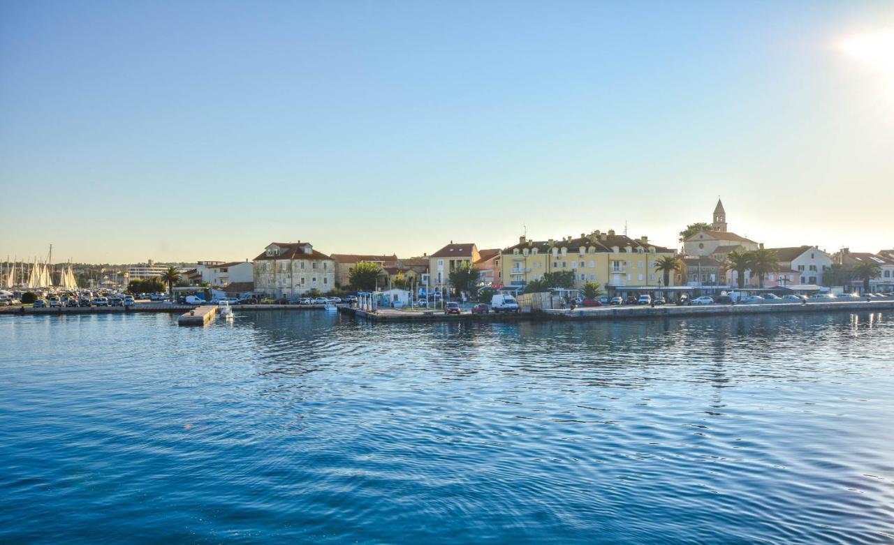 Apartments Citrine On The Beach Biograd Na Moru Exterior foto